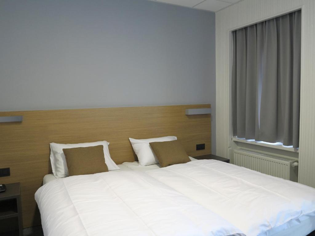 Antwerp Harbour Hotel Habitación foto