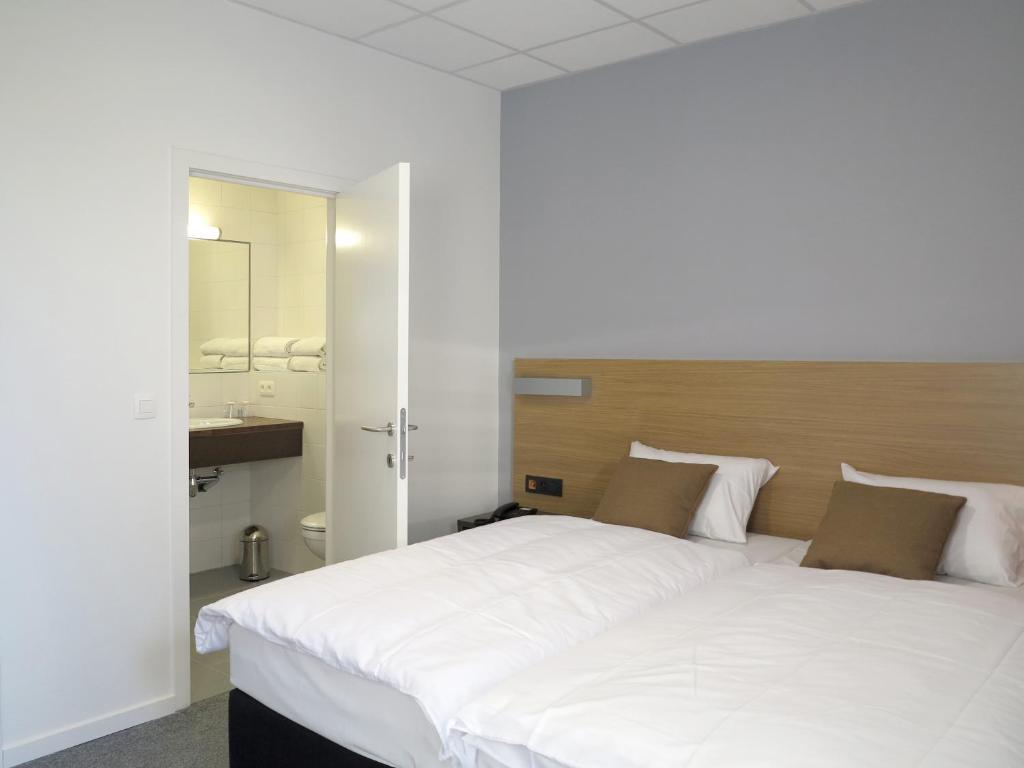Antwerp Harbour Hotel Habitación foto